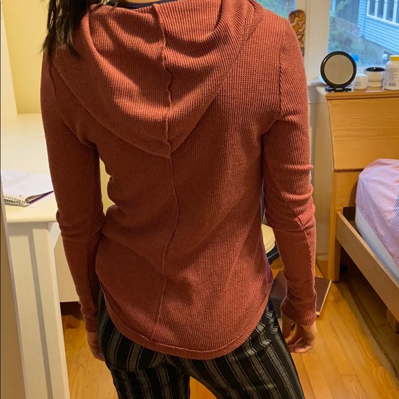 Maroon Hollister Shirt - Picture 2 of 2